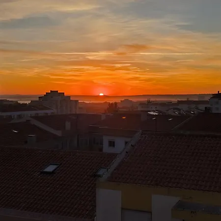 Sunrise アパート